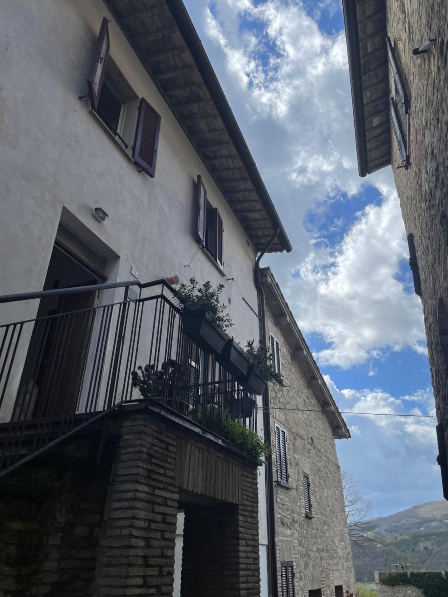 Locanda Francescana Valfabbrica ภายนอก รูปภาพ